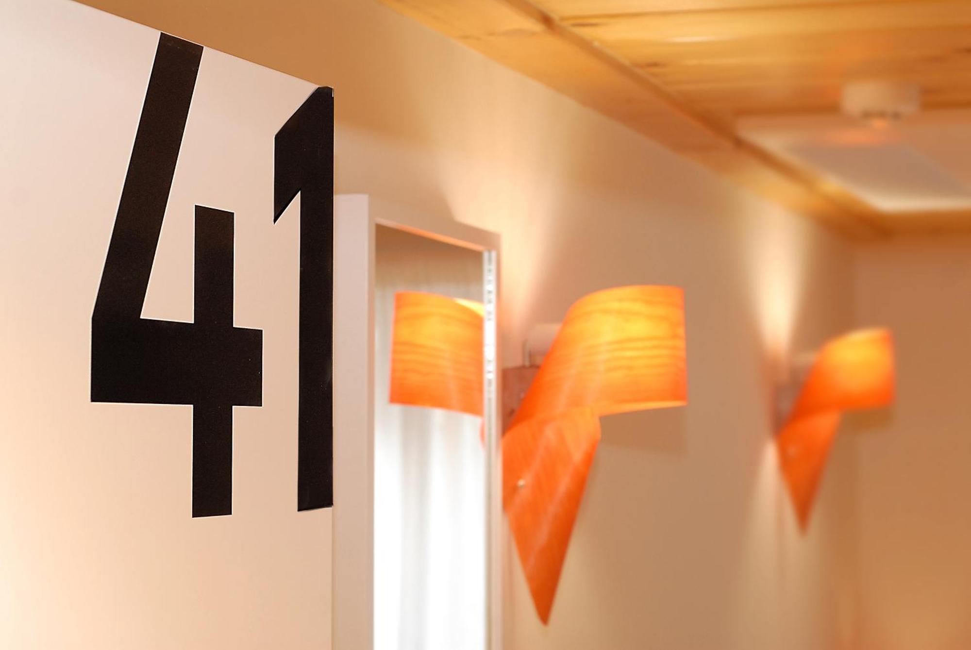Hostal Rimbombin Burgos Ngoại thất bức ảnh